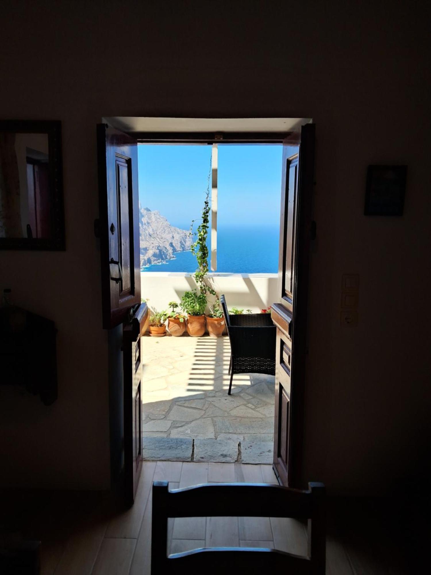 Olympos  Anemos Guest House Karpathos מראה חיצוני תמונה